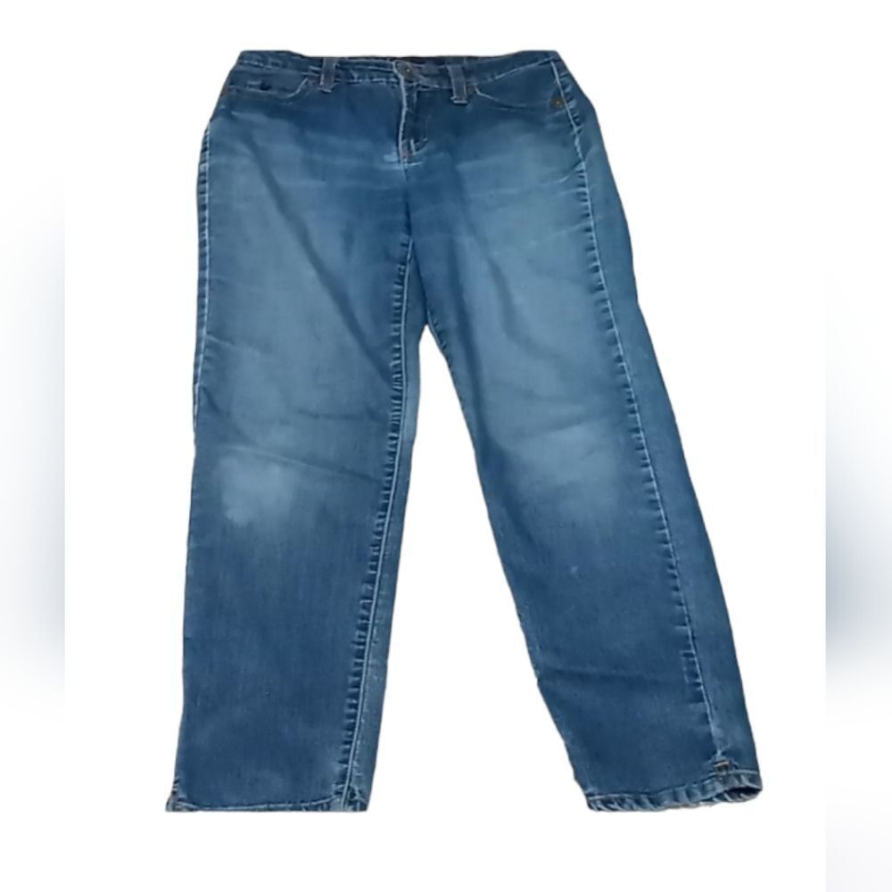 Jeanstar lightly distressed size 12 Mom jeans